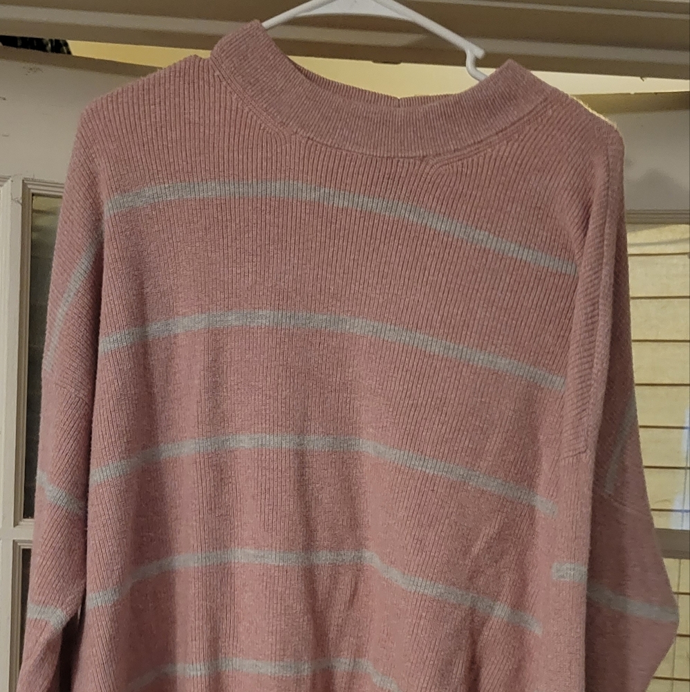 Stripped pink and grey sweater